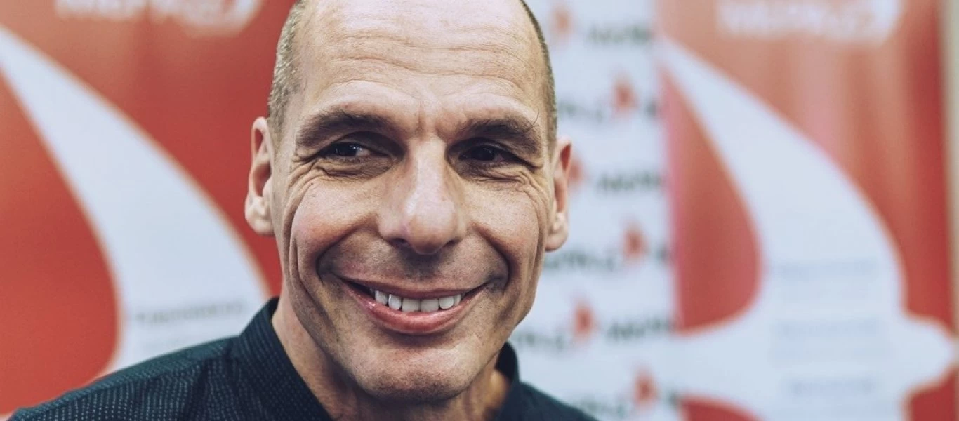 Βαρουφάκης: «Να καταργηθεί η στρατιωτική θητεία - Δεν την χρειαζόμαστε»